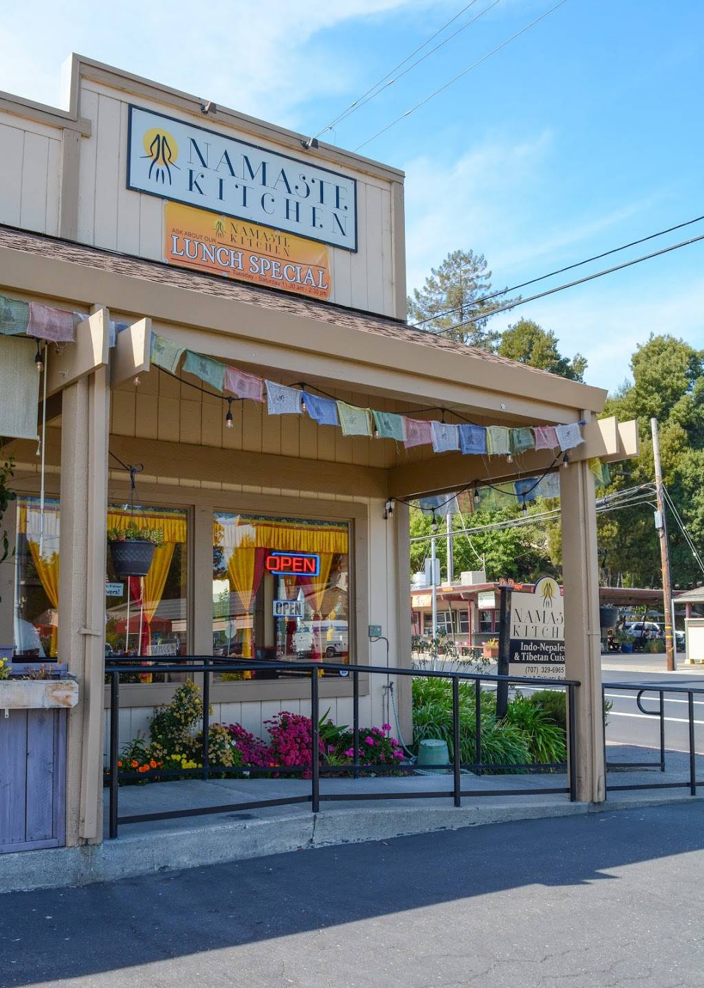 Namaste Kitchen | restaurant | 7225 Healdsburg Ave, Sebastopol, CA 95472, USA | 7073296965 OR +1 707-329-6965