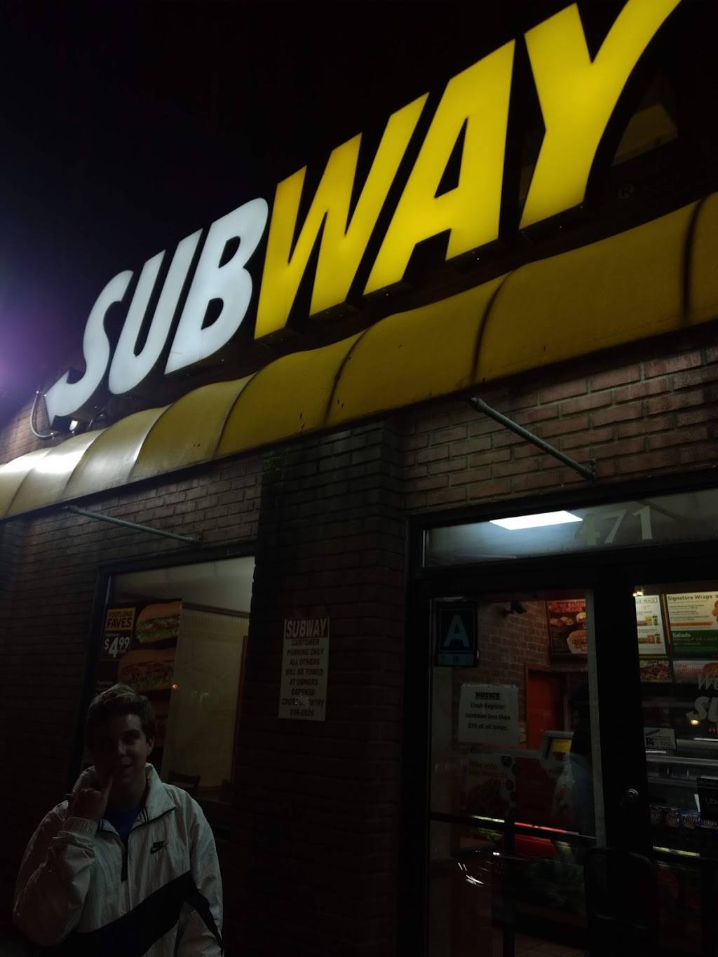 Subway | restaurant | 471 Farmington Ave, Hartford, CT 06105, USA | 8602325429 OR +1 860-232-5429