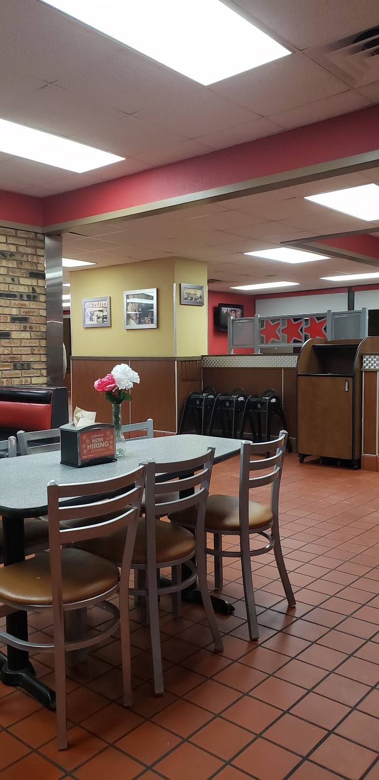 Hardees | restaurant | 1419 38th St, Rock Island, IL 61201, USA | 3097941523 OR +1 309-794-1523