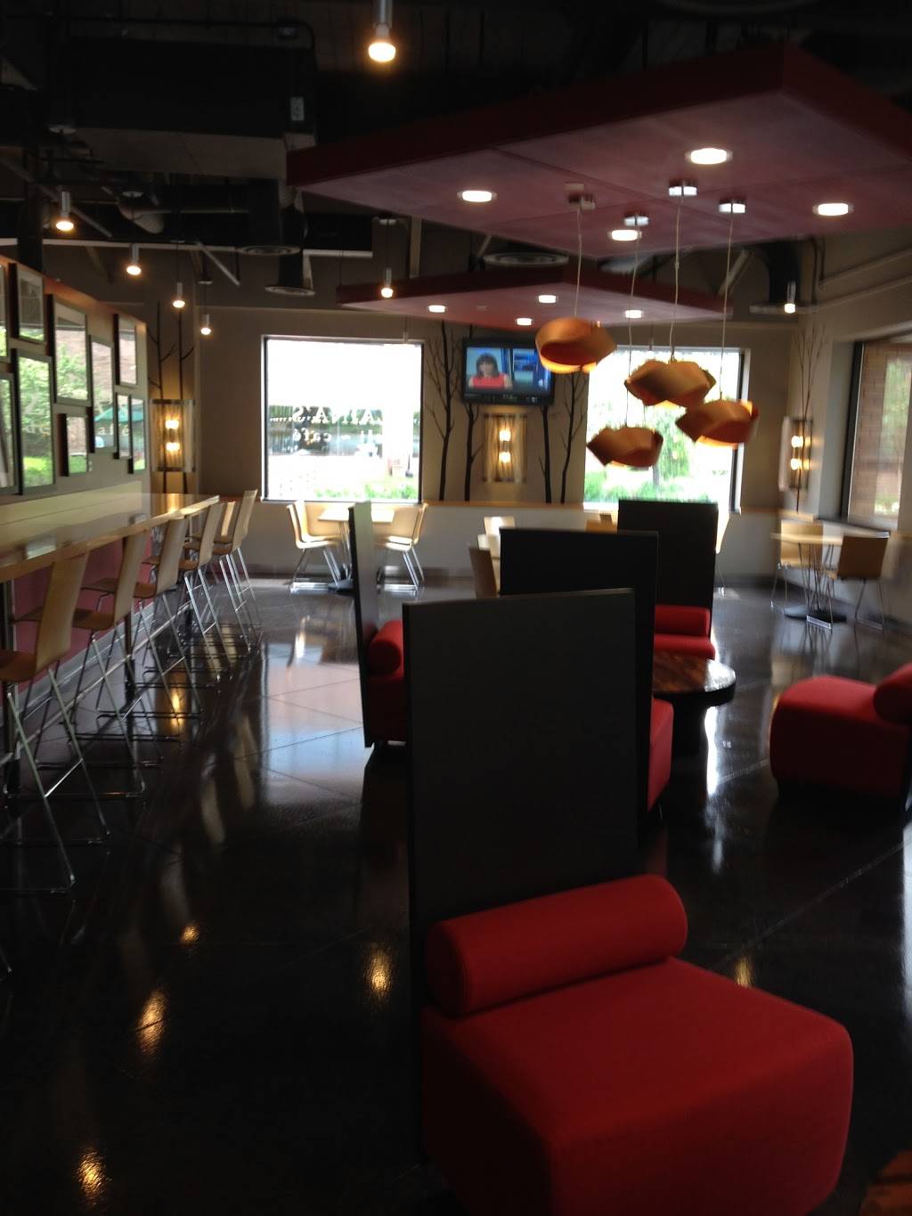 Zainas Deli & Café | restaurant | 11190 Sunrise Valley Dr, Reston, VA 20191, USA | 7038602700 OR +1 703-860-2700