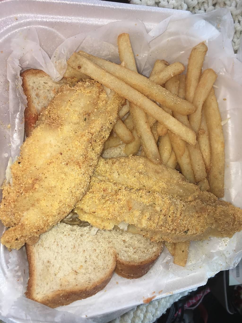 Harlem Fish & Chicken | restaurant | 7320 Grand River Ave, Detroit, MI 48204, USA | 3133618666 OR +1 313-361-8666