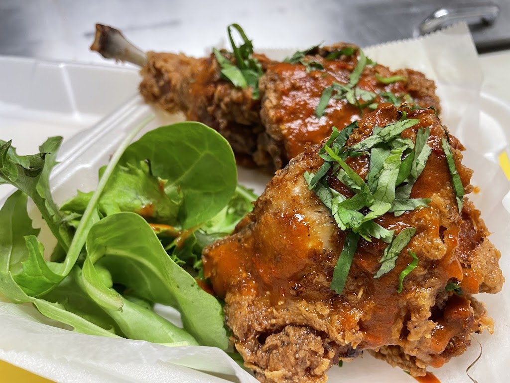 J&J Grill food truck | restaurant | 426 Hill St, Waterbury, CT 06704, USA | 2037689112 OR +1 203-768-9112