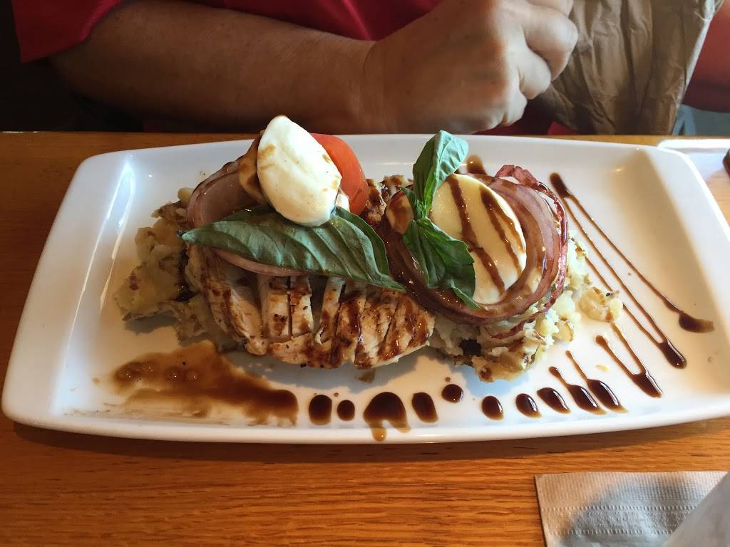 Applebees Grill + Bar | restaurant | 4759 W Irlo Bronson Memorial Hwy, Kissimmee, FL 34746, USA | 4073972288 OR +1 407-397-2288