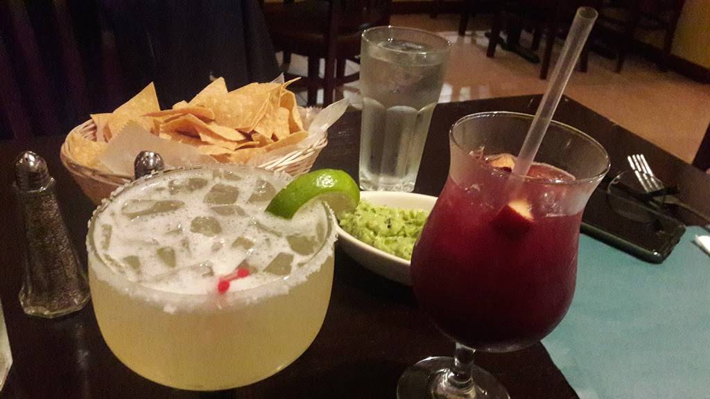 Puerto Vallarta | restaurant | 48 Cedar Swamp Rd, Glen Cove, NY 11542, USA | 5162772900 OR +1 516-277-2900