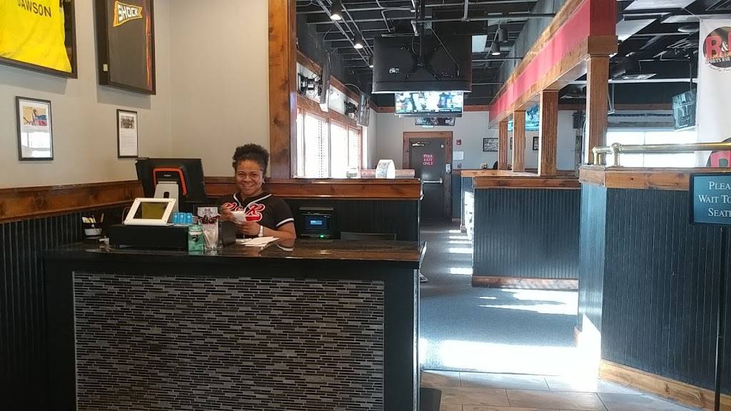 R&R Sports Bar And Grill | restaurant | 500 E 5th Ave, Gary, IN 46402, USA | 2194271047 OR +1 219-427-1047