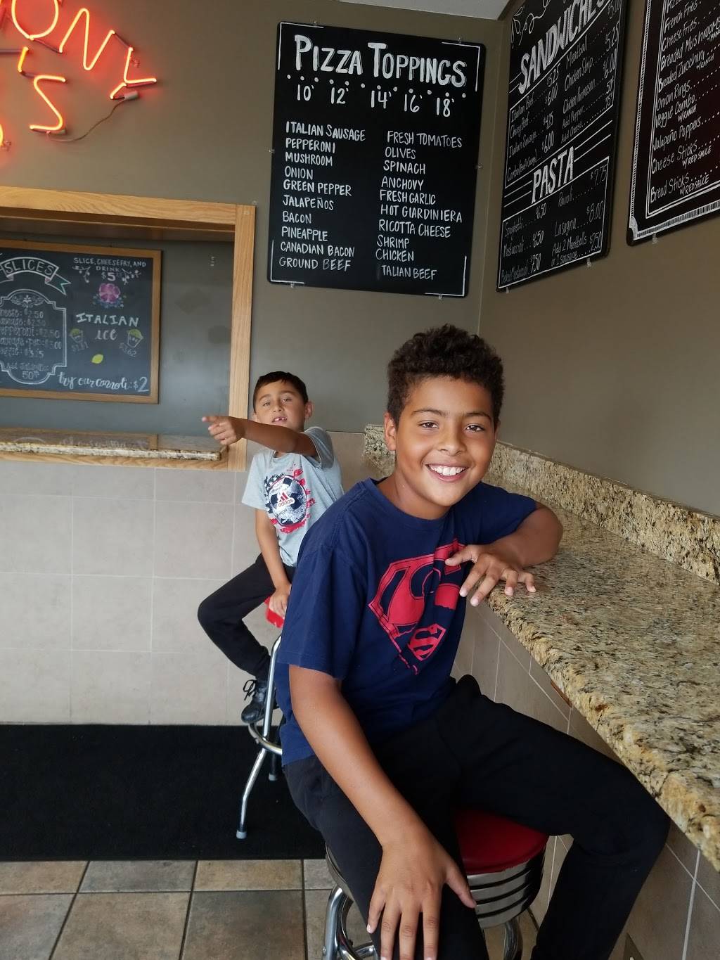 Anthony Bs Pizza | restaurant | 1504 N 19th Ave, Melrose Park, IL 60160, USA | 7083433322 OR +1 708-343-3322