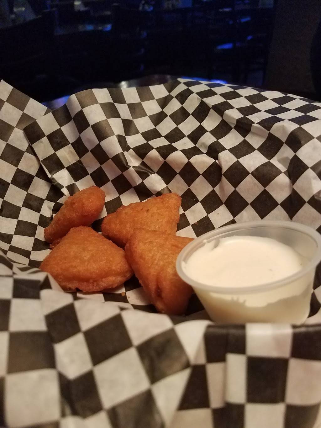 Third Base Restaurant | restaurant | 1949 W Ray Rd #11, Chandler, AZ 85224, USA | 4807826283 OR +1 480-782-6283