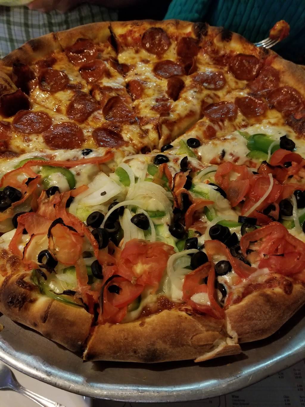 The Pizza Store | meal delivery | 2091 E Orangethorpe Ave, Placentia, CA 92870, USA | 7145284700 OR +1 714-528-4700