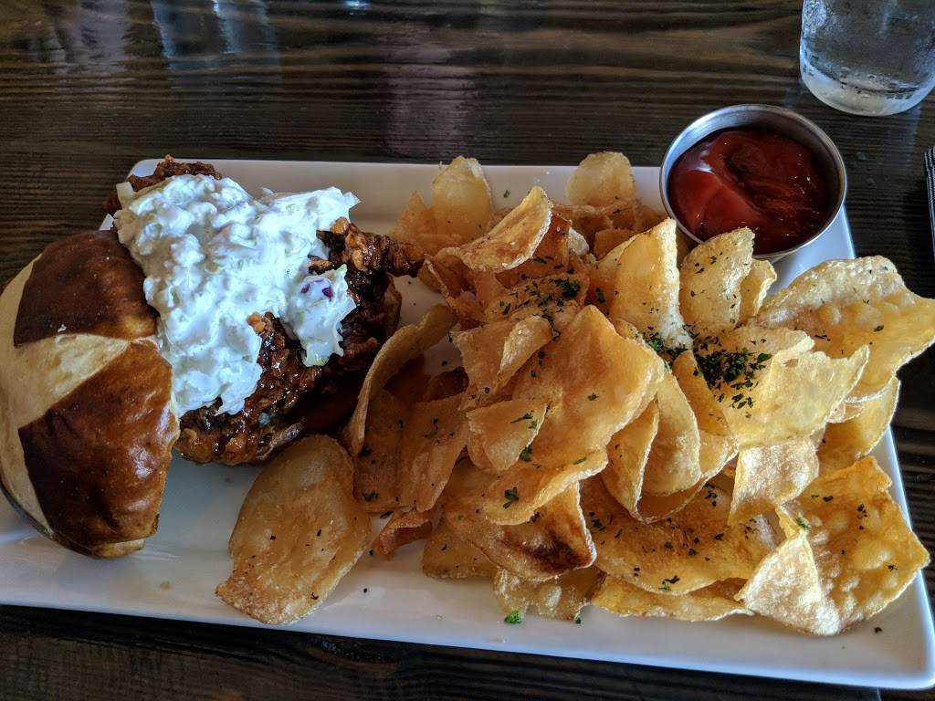 Tanner Hall Public House | restaurant | 1000 Tanner Ford Blvd #310, Hanahan, SC 29410, USA | 8549991244 OR +1 854-999-1244