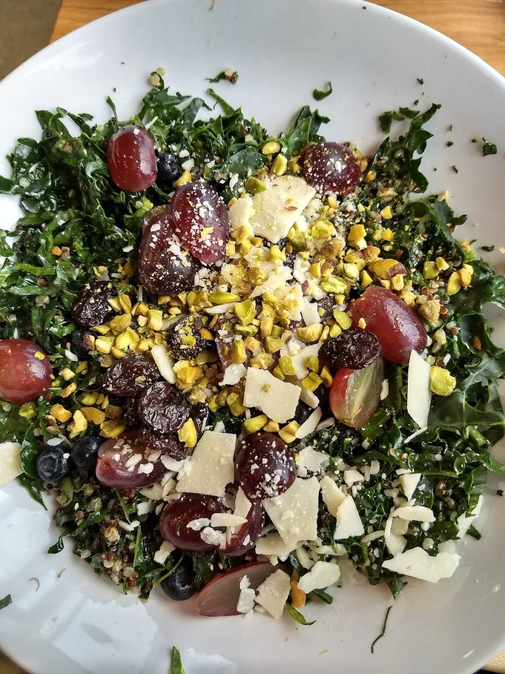 Cafe Zupas | restaurant | 8775 W Sura Lane #108, Greenfield, WI 53228, USA | 4142091558 OR +1 414-209-1558