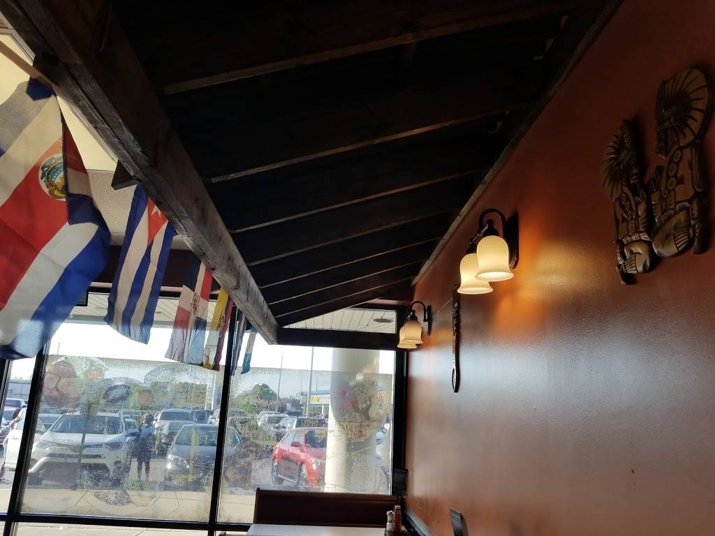 El Sabor Catracho | restaurant | 8015 Pendleton Pike, Indianapolis, IN 46226, USA | 3174929498 OR +1 317-492-9498