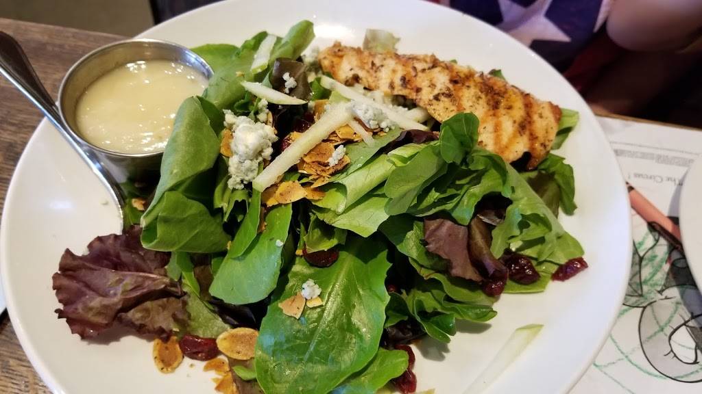 McCoys Public House | restaurant | 3801 Grand Way, St Louis Park, MN 55416, USA | 9522249494 OR +1 952-224-9494