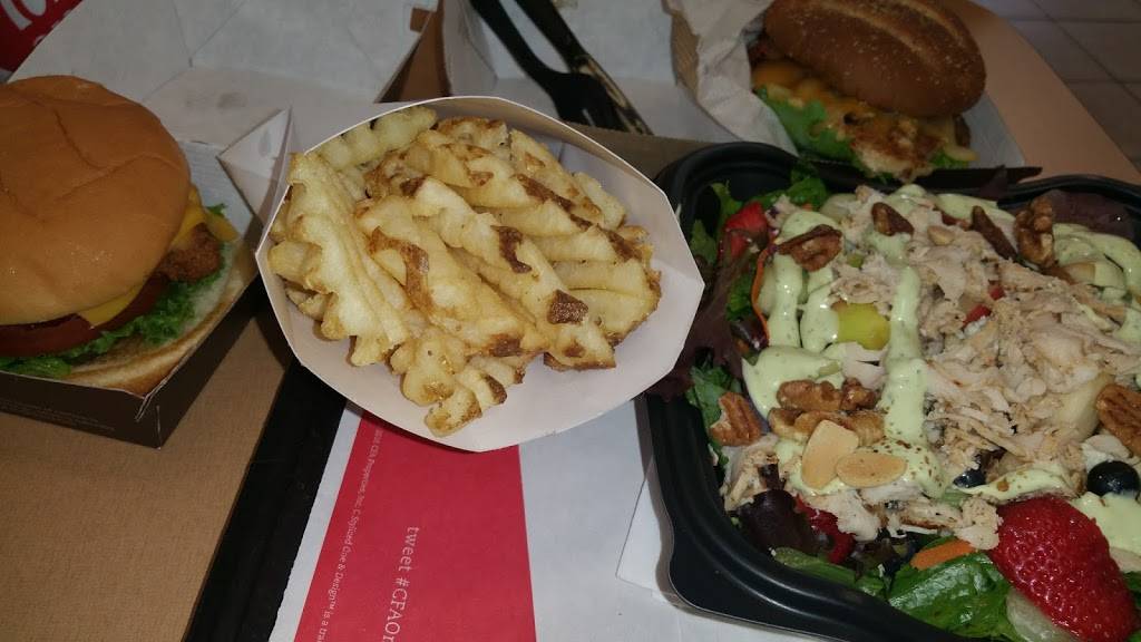 Chick-fil-A | restaurant | 7718 N Central Expy, Dallas, TX 75206, USA | 2146916111 OR +1 214-691-6111