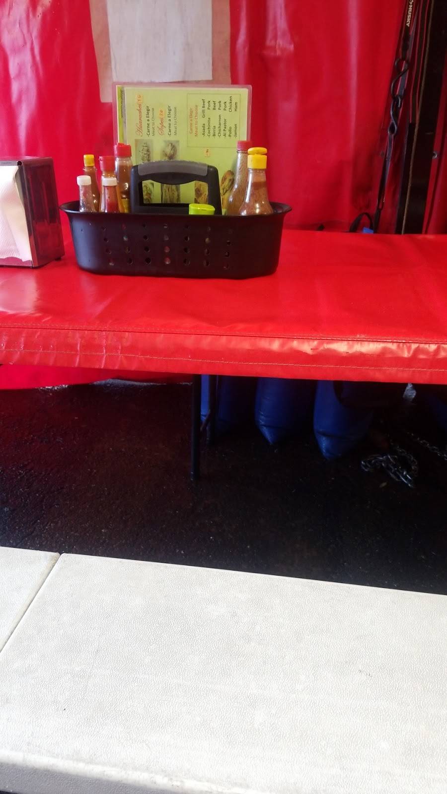 Nainary Antojitos Mexicanos | restaurant | 2223 W Broadway Rd, Mesa, AZ 85202, USA | 4806008865 OR +1 480-600-8865