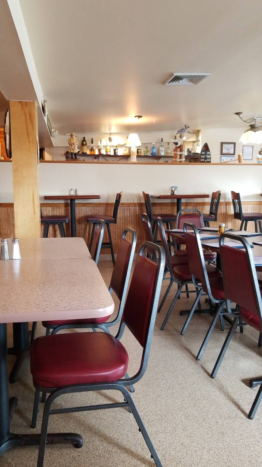 Mays Seafood Restaurant | restaurant | 5640 Urbana Pike, Frederick, MD 21704, USA | 3016624233 OR +1 301-662-4233