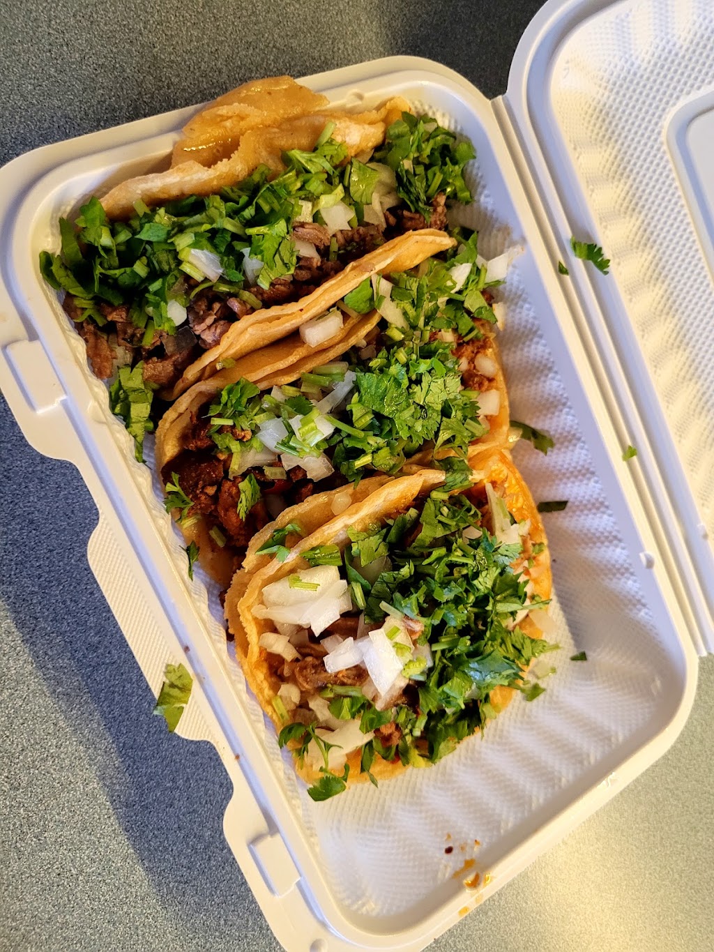 Kique’s Taqueria | restaurant | 6218 E Pacific Coast Hwy, Long Beach, CA 90803, USA | 5622482428 OR +1 562-248-2428