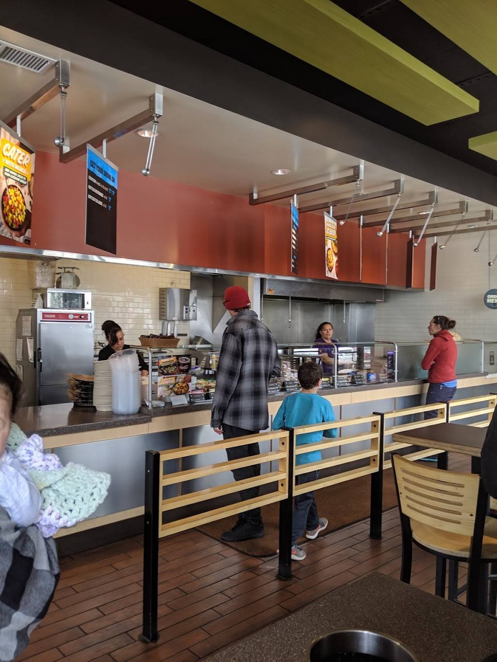 QDOBA Mexican Eats | restaurant | 2161 N Frontage Rd W Suite 9, Vail, CO 81657, USA | 9704767539 OR +1 970-476-7539