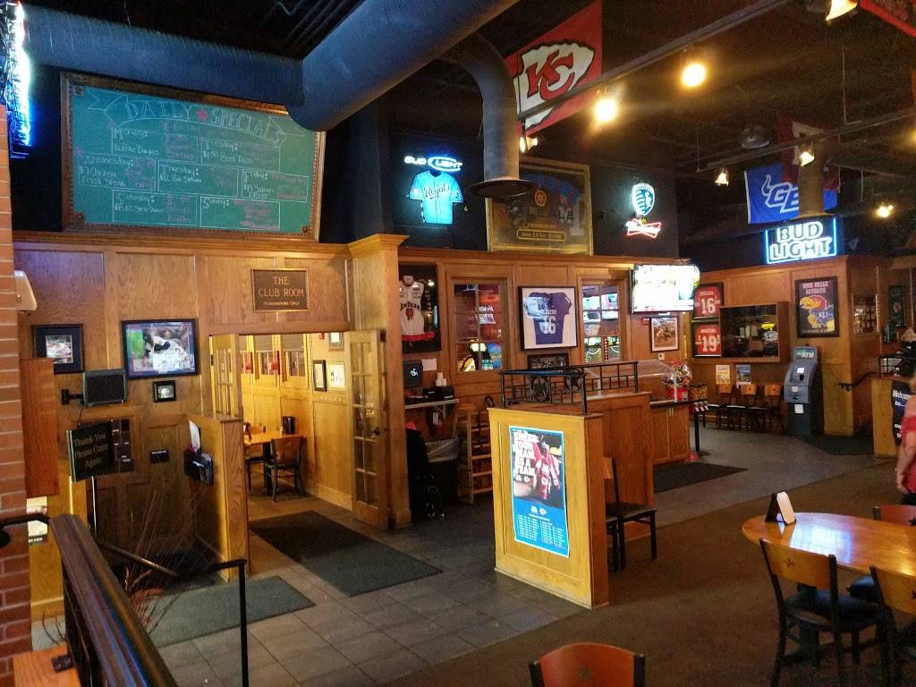 Austins Bar & Grill | restaurant | 245 N Moonlight Rd, Gardner, KS 66030, USA | 9138566965 OR +1 913-856-6965