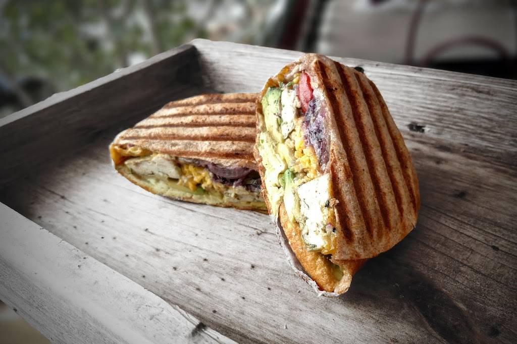 Living Green Cafe | restaurant | 2202 N Federal Hwy, Boca Raton, FL 33431, USA | 5612457833 OR +1 561-245-7833