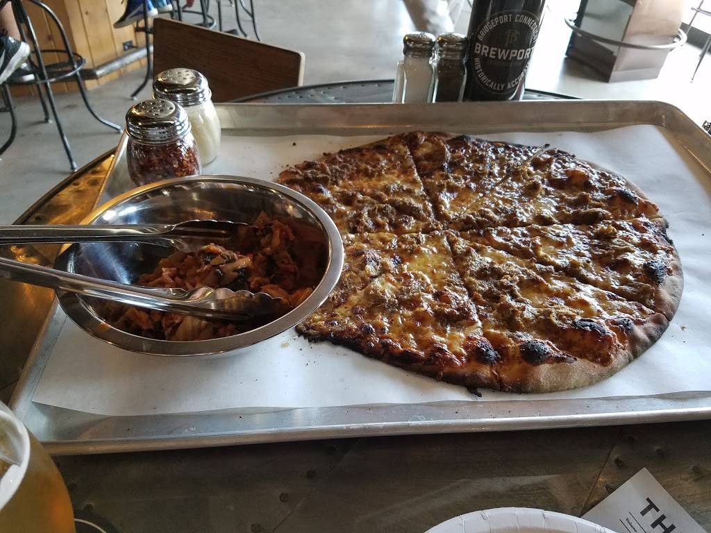 Brewport | restaurant | 225 South Frontage Road, Bridgeport, CT 06604, USA | 2036124438 OR +1 203-612-4438