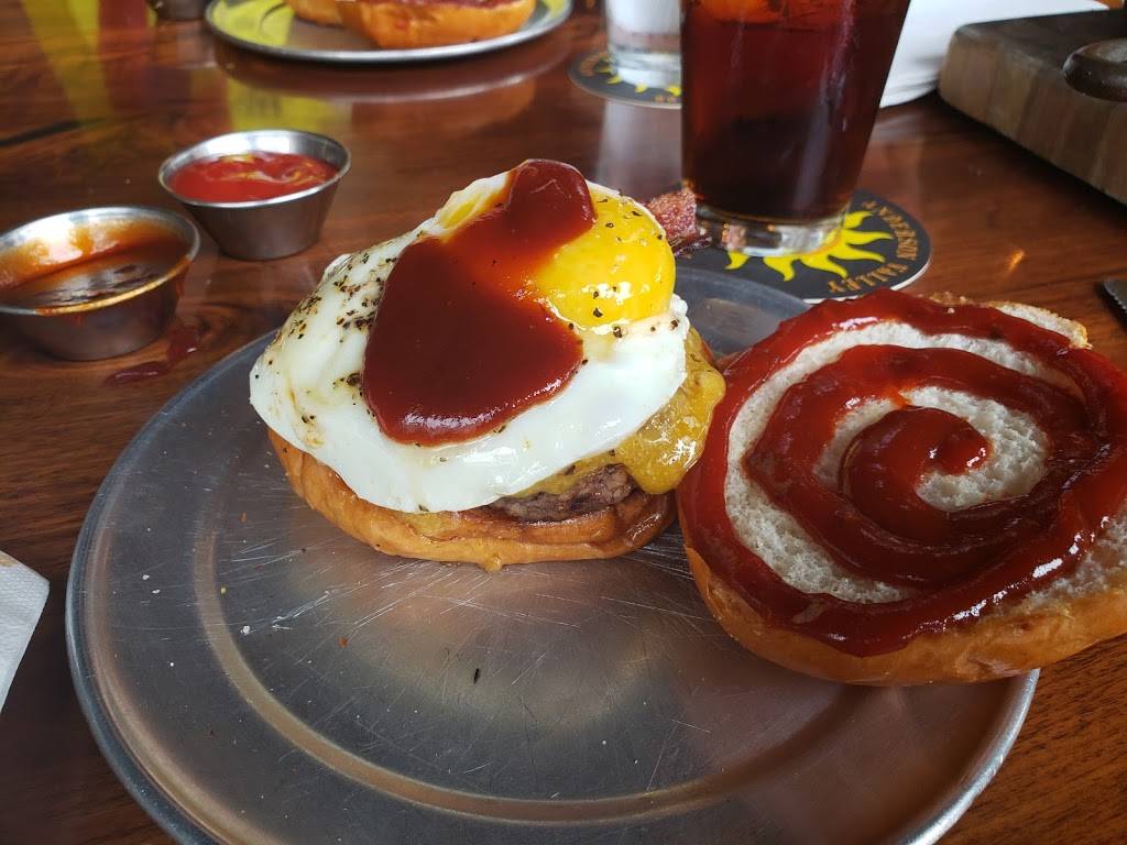 Stout Burgers & Beers | restaurant | 11262 Ventura Blvd, Studio City, CA 91604, USA | 8185050076 OR +1 818-505-0076