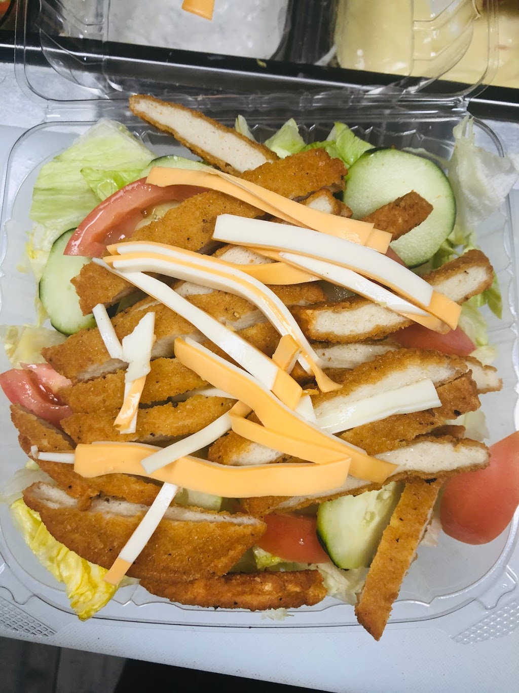 Piranhas Grill | restaurant | 2351 W Grand Ave, Chicago, IL 60612, USA | 3123743090 OR +1 312-374-3090