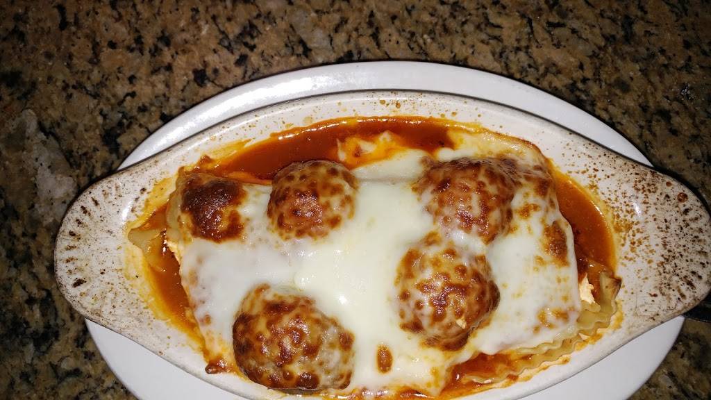 Eddies Napolis Italian Restaurant | restaurant | 915 W Centerville Rd, Garland, TX 75041, USA | 9726130800 OR +1 972-613-0800