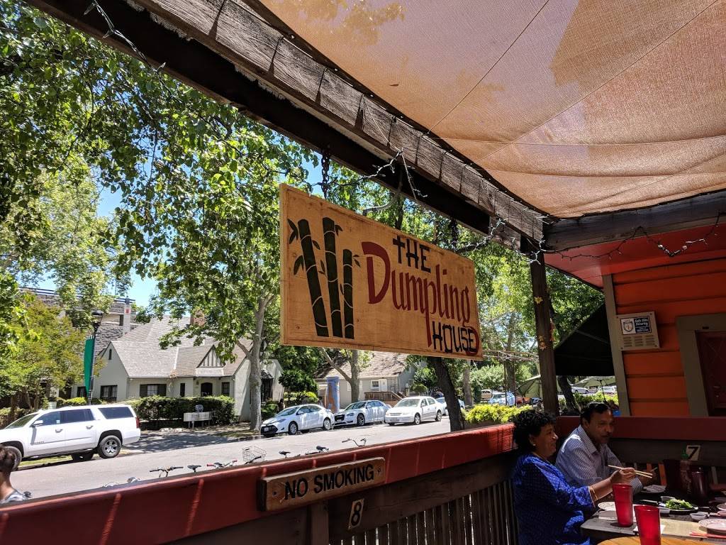 Dumpling House & London Fishn Chips | restaurant | 129 E St B, Davis, CA 95616, USA | 5307537210 OR +1 530-753-7210