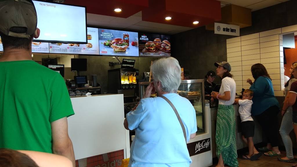 McDonalds | cafe | 413 OBrien Rd, Renfrew, ON K7V 3Z3, Canada | 6134327025 OR +1 613-432-7025