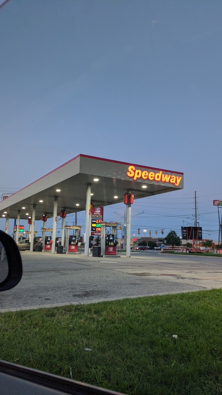 Speedway Café | restaurant | 20731 E Thirteen Mile Rd, Roseville, MI 48066, USA | 5862935630 OR +1 586-293-5630