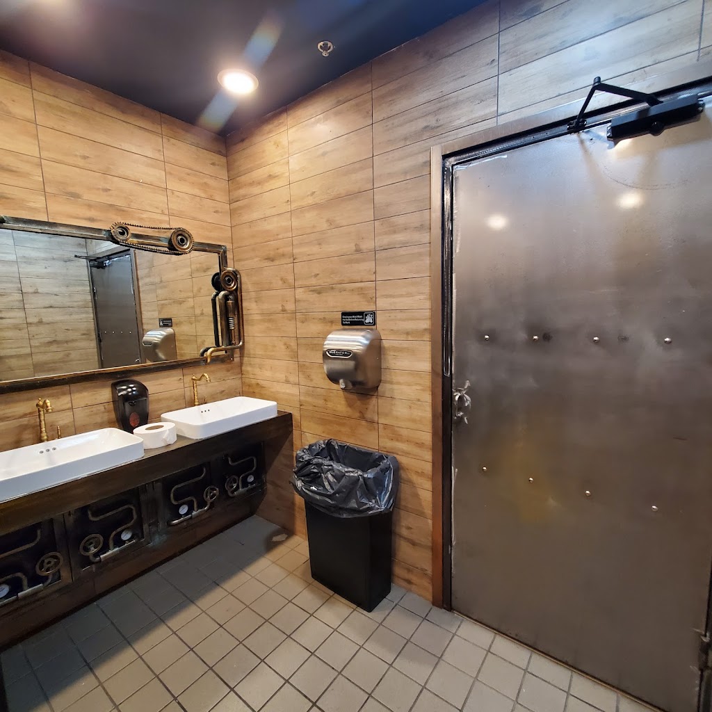 Red Pier Cajun Seafood & Bar - Poplar / Ridgeway | restaurant | 5901 Poplar Ave, Memphis, TN 38119, USA | 9015125923 OR +1 901-512-5923