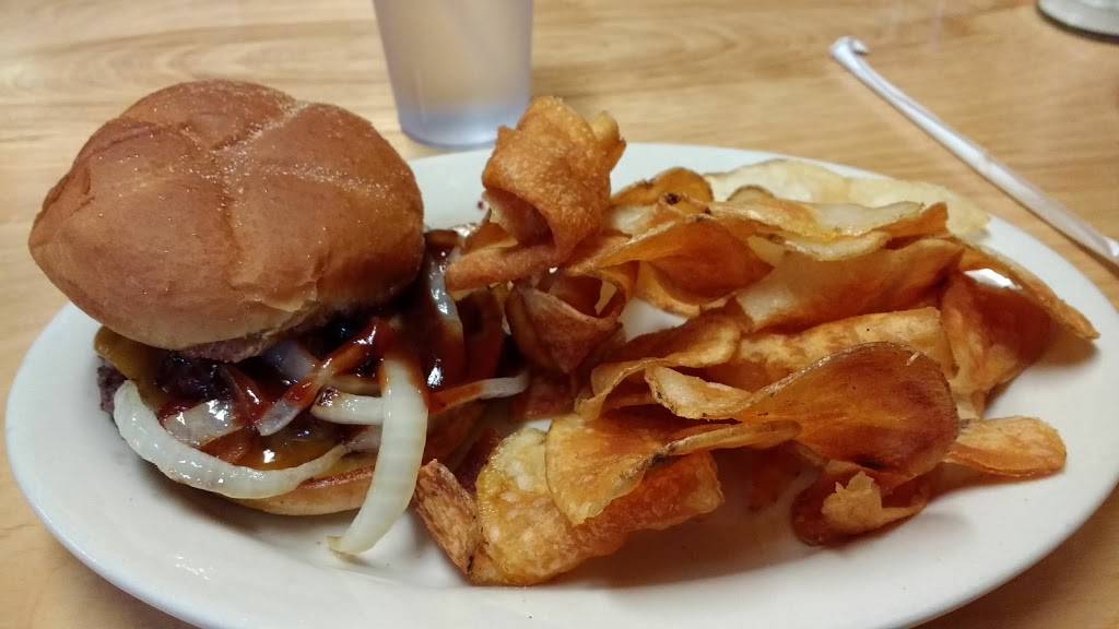 Looney Moose Cafe | cafe | 9 Main St, Stratton, ME 04982, USA | 2072467932 OR +1 207-246-7932