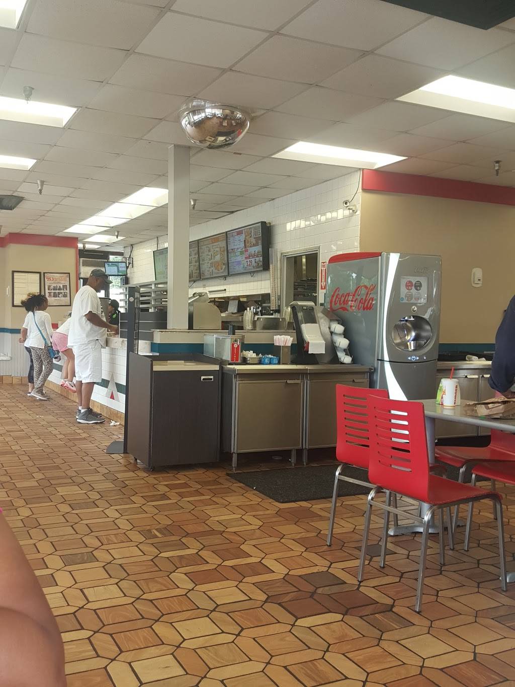 Burger King | restaurant | Marlow Heights Shopping Ctr, Temple Hills, MD 20748, USA | 3014231909 OR +1 301-423-1909