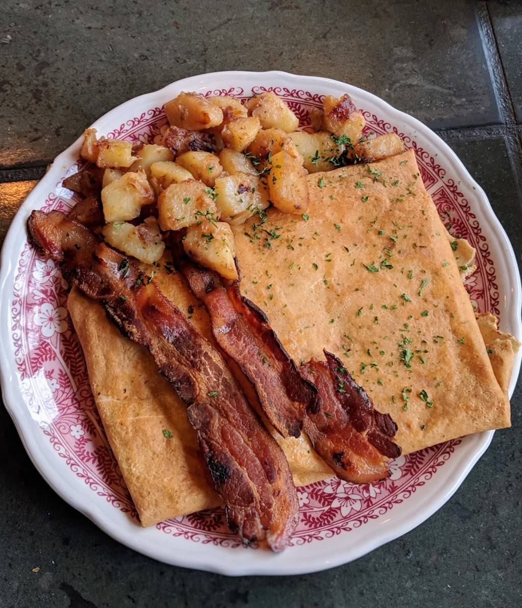 La Crêperie Chicago Restaurant | restaurant | 2845 N Clark St, Chicago, IL 60657, USA | 7735289050 OR +1 773-528-9050