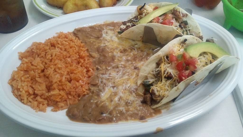 Queen Taco | restaurant | 11721 East 23rd St S, Independence, MO 64050, USA | 8162524858 OR +1 816-252-4858