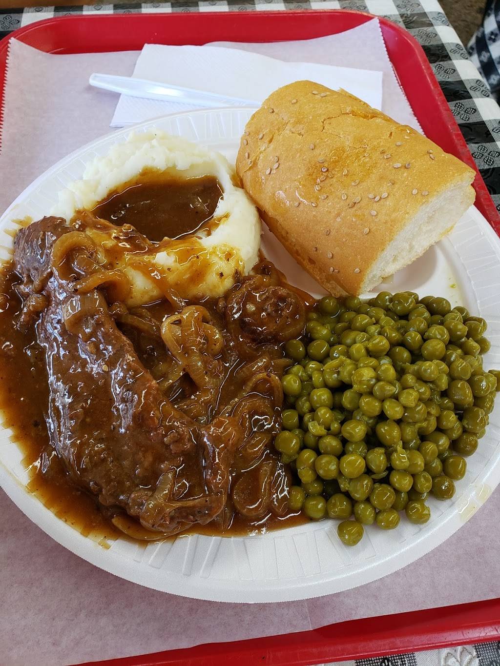 Red Wagon Poboys | restaurant | 6611 Jefferson Hwy, Harahan, LA 70123, USA | 5047373610 OR +1 504-737-3610