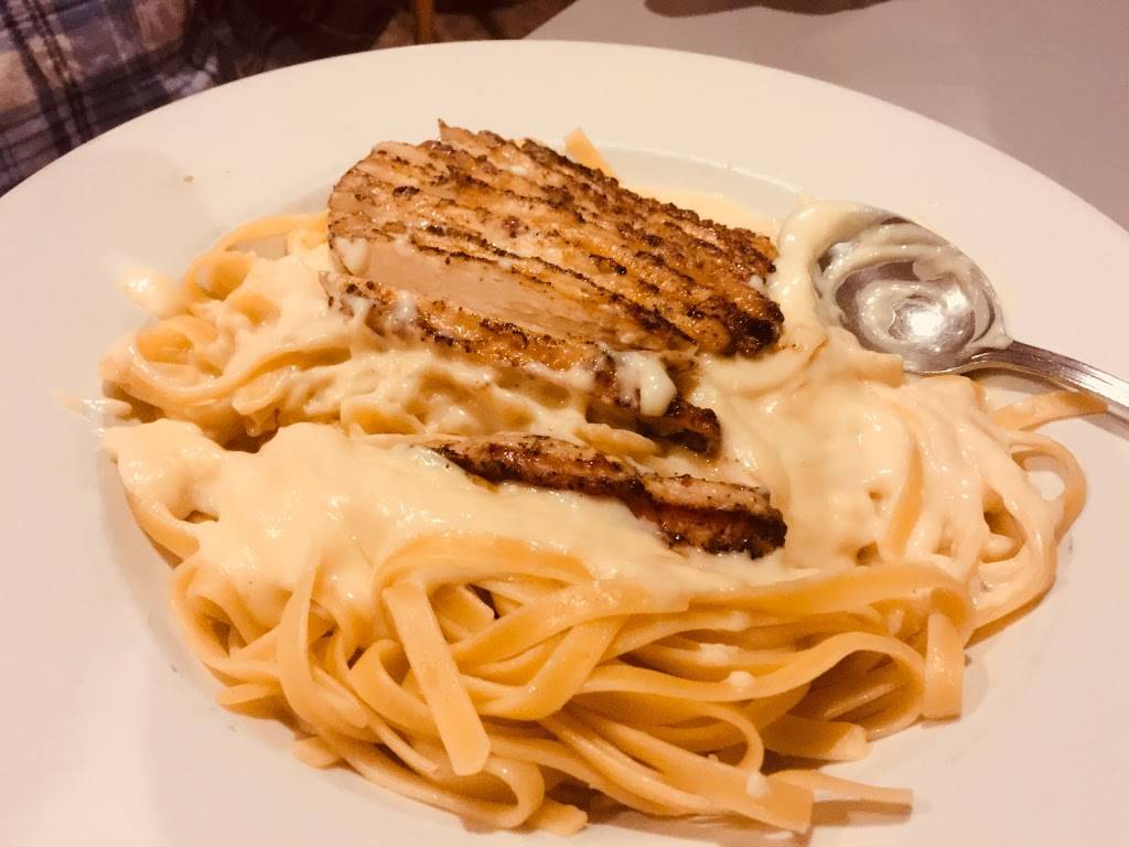 Strings Italian Cafe | restaurant | 4104 Manzanita Ave, Sacramento, CA 95841, USA | 9163481925 OR +1 916-348-1925