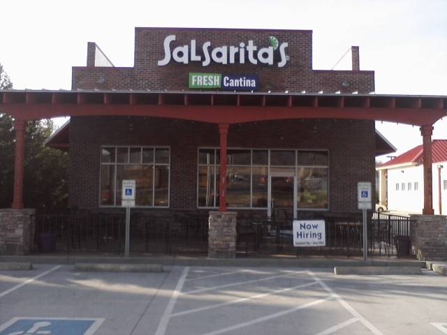 Salsaritas Fresh Mexican Grill | restaurant | 6645 Clinton Hwy, Knoxville, TN 37912, USA | 8658599417 OR +1 865-859-9417