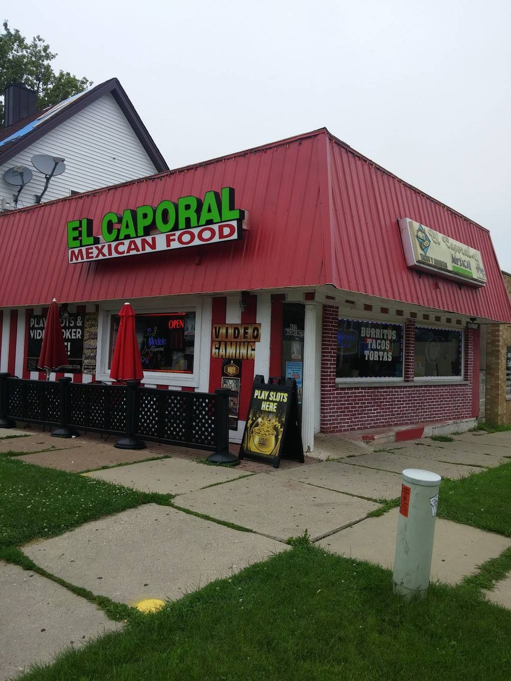El Caporal | restaurant | 622 Washington St, Waukegan, IL 60085, USA | 8473369329 OR +1 847-336-9329