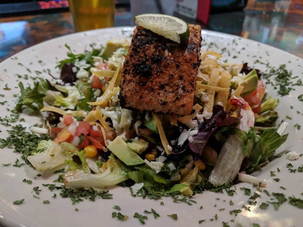 Backporch Drafthouse | restaurant | 1925 W Gore Blvd, Lawton, OK 73501, USA | 5806992990 OR +1 580-699-2990