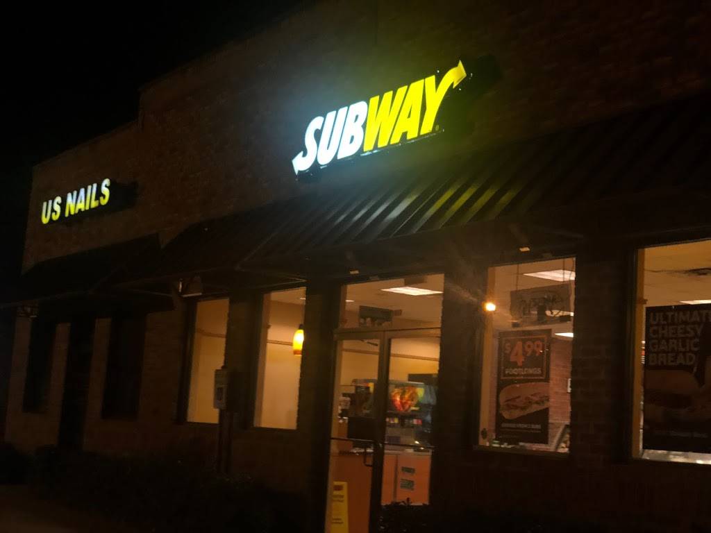 Subway | meal takeaway | 7827 US-61, St Francisville, LA 70775, USA | 2256350010 OR +1 225-635-0010