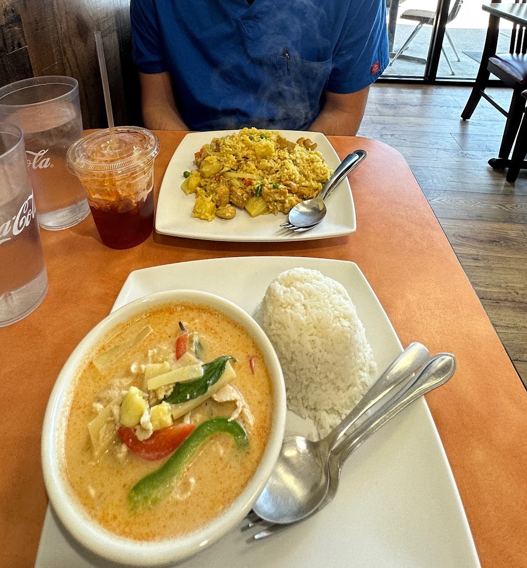 W Thai Chef | restaurant | 237 W 200 N, Kaysville, UT 84037, USA | 8015446599 OR +1 801-544-6599