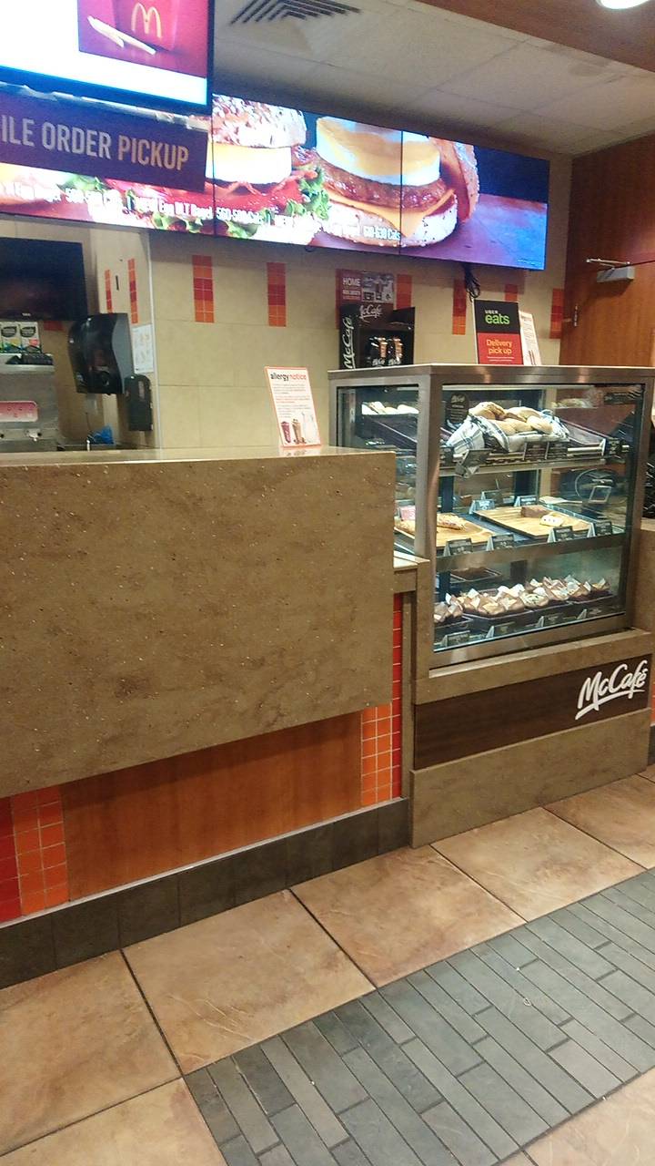 McDonalds | cafe | 1631 Manning Rd, Tecumseh, ON N8N 2L9, Canada | 5197358122 OR +1 519-735-8122