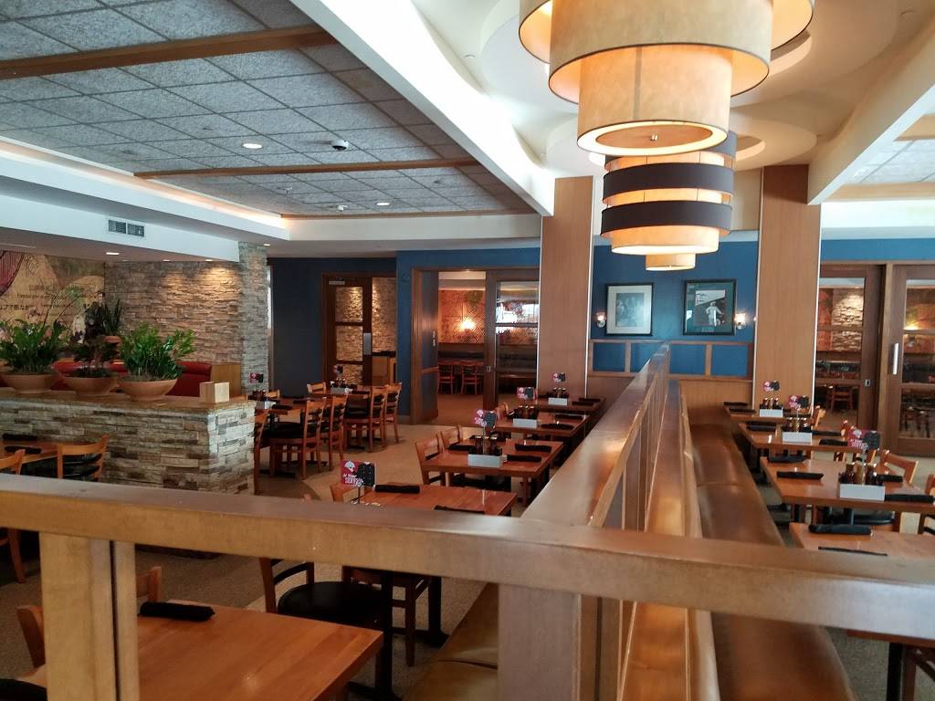 Tony Romas | restaurant | 18050 Collins Ave, Sunny Isles Beach, FL 33160, USA | 3059327907 OR +1 305-932-7907