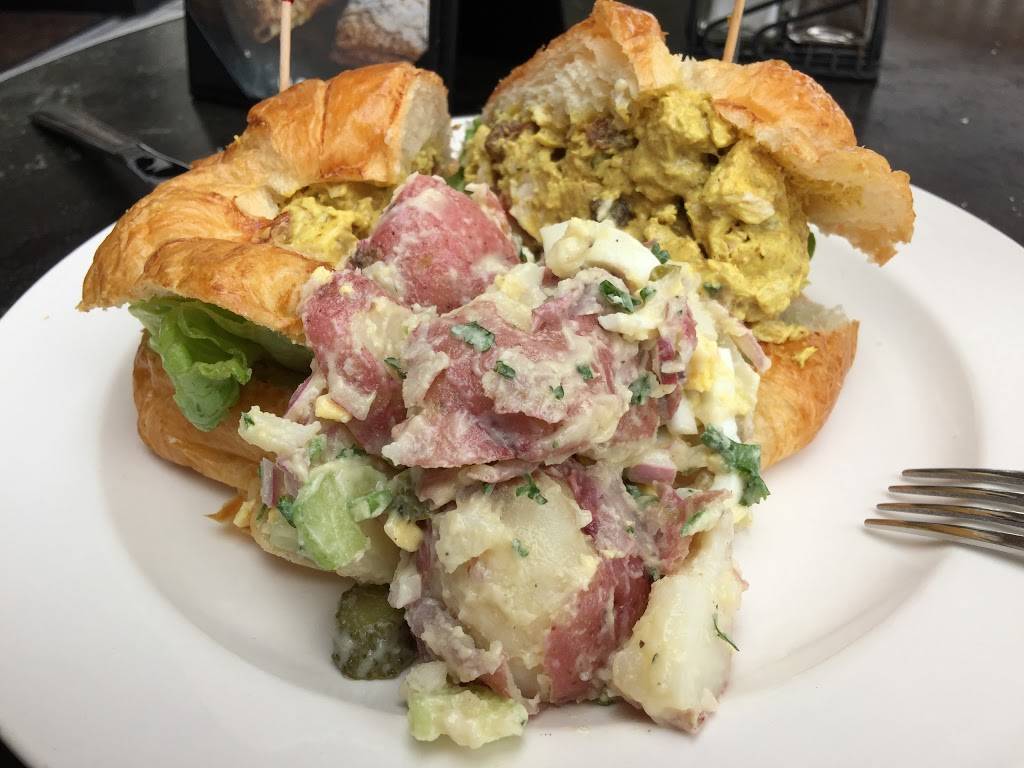 Champagne French Bakery Café South Coast Bridge | cafe | 3333 Bristol St #2505, Costa Mesa, CA 92626, USA | 7144270808 OR +1 714-427-0808