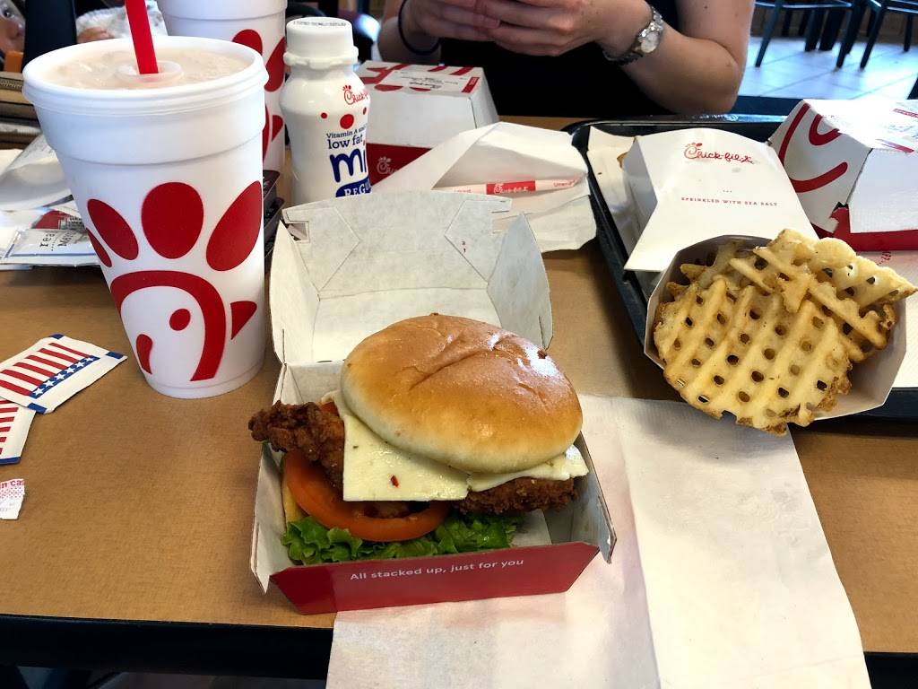 Chick-fil-A | restaurant | 701 S Ridge Ave, Middletown, DE 19709, USA | 3023767700 OR +1 302-376-7700