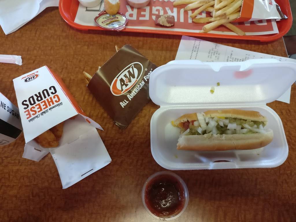 A&W Restaurant | restaurant | 420 N Kaweah Ave, Exeter, CA 93221, USA | 5595925700 OR +1 559-592-5700