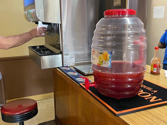 Sweet Poppas Cafe | restaurant | 5231 E Broadway St, North Little Rock, AR 72117, USA | 5016158810 OR +1 501-615-8810