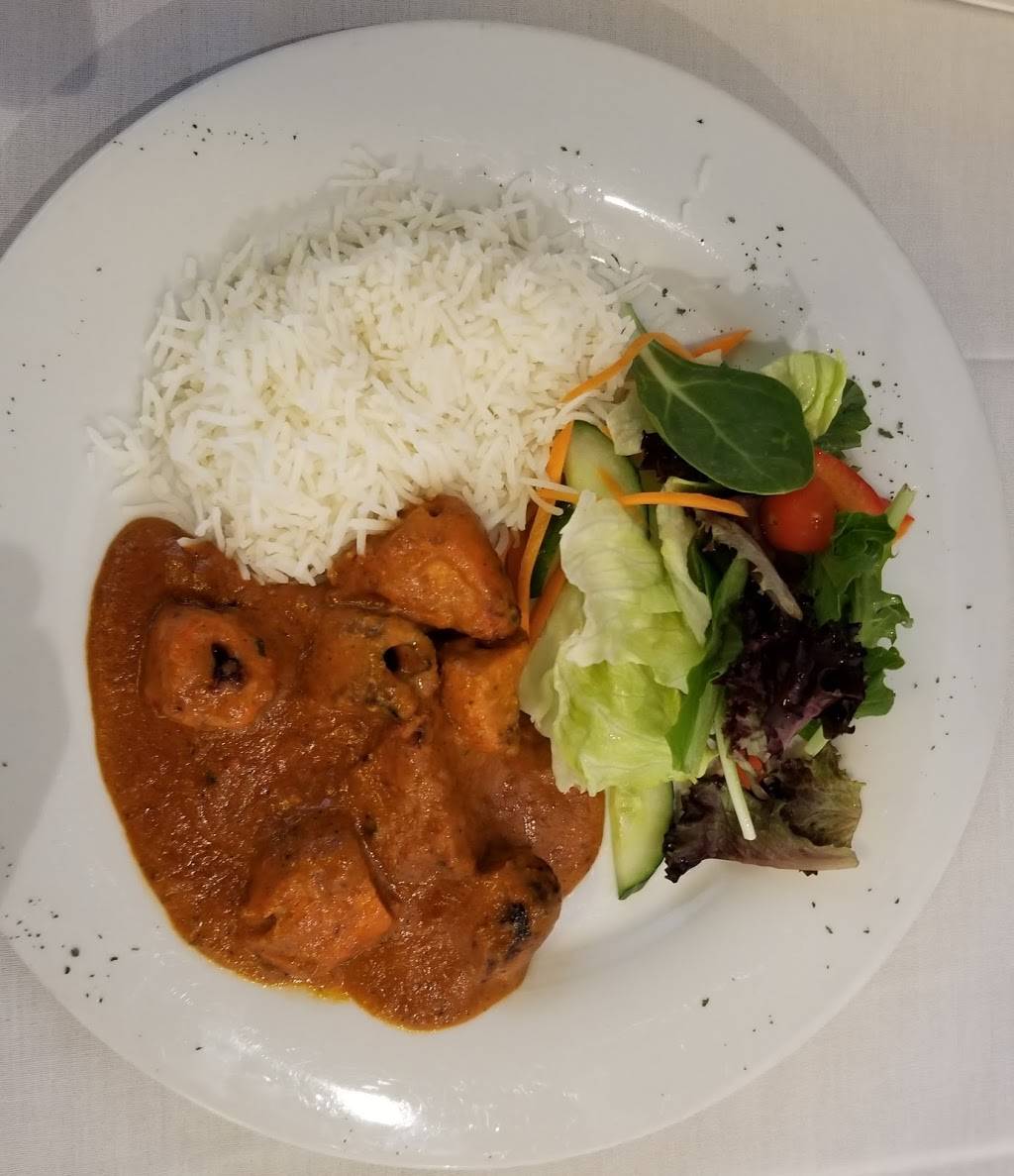 Mango Rain | restaurant | 1714 Lakeshore Rd W, Mississauga, ON L5J 1J5, Canada | 9059191374 OR +1 905-919-1374