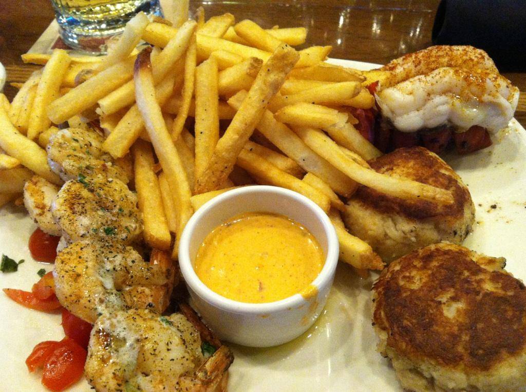 Outback Steakhouse | restaurant | 1801 Towne Park Dr, Troy, OH 45373, USA | 9373327811 OR +1 937-332-7811